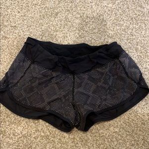 Lululemon Speed Up Shorts 2.5” reflective